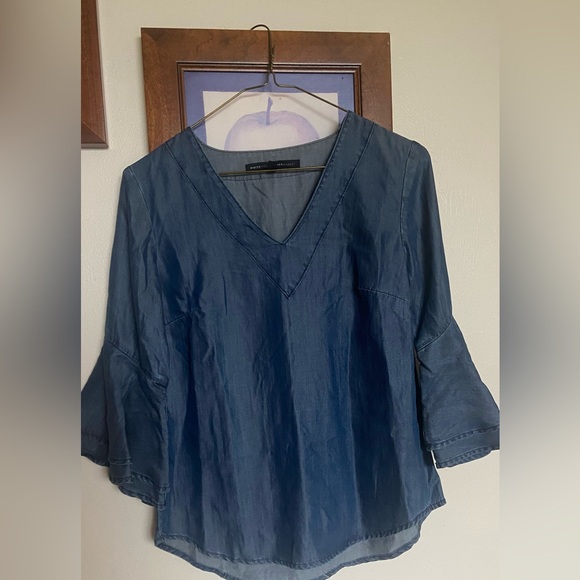 White House Black Market Vneck Denim Look Top - Picture 7 of 8